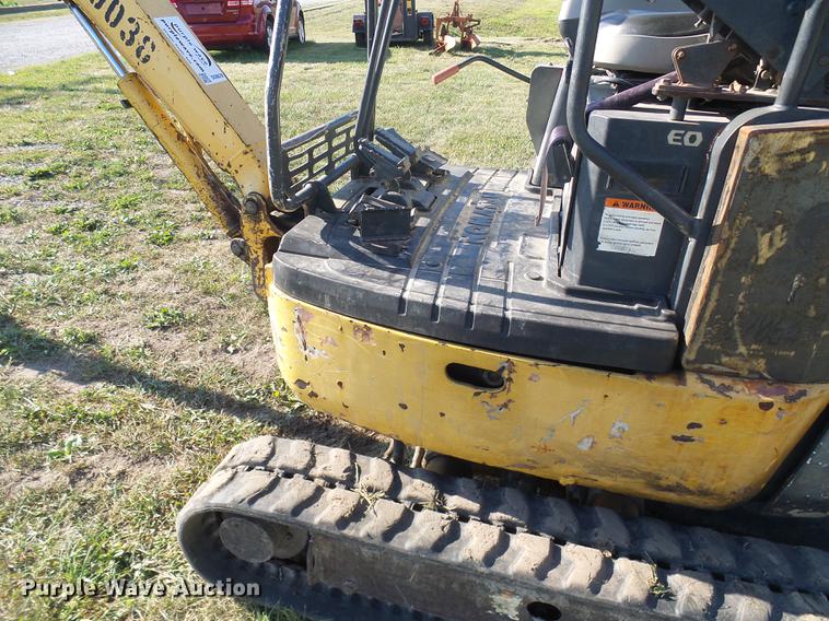 image for item DD8628 2007 Komatsu PC18MR-2 mini excavator