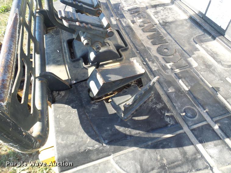 image for item DD8628 2007 Komatsu PC18MR-2 mini excavator