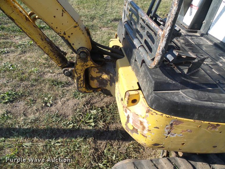 image for item DD8628 2007 Komatsu PC18MR-2 mini excavator
