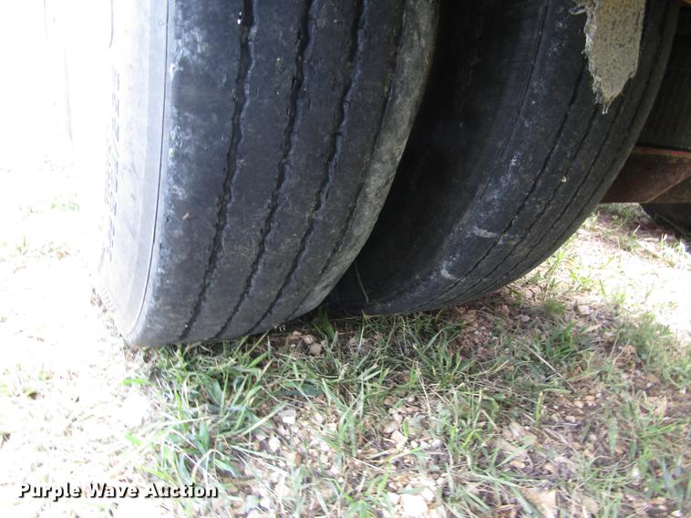 image for item DD8823 2004 XL Specialized 101RG drop deck equipment trailer