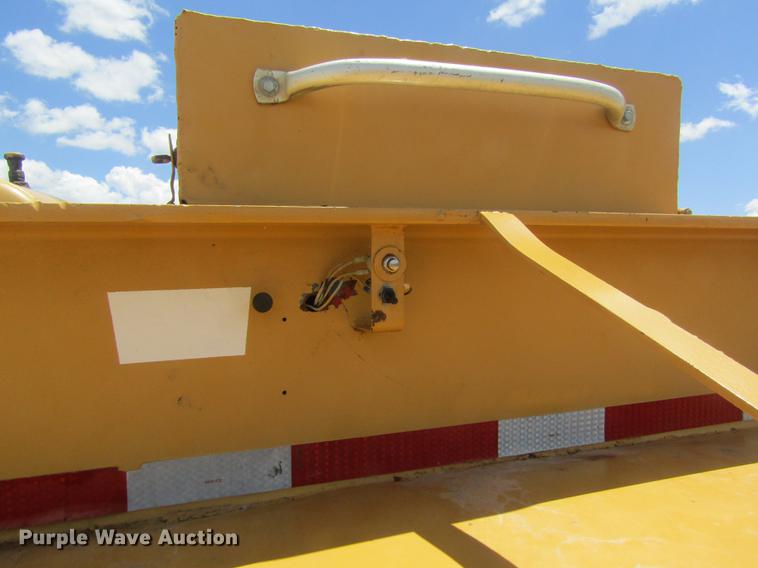 image for item DD8825 1984 Witco Challenger RG50 lowboy equipment trailer