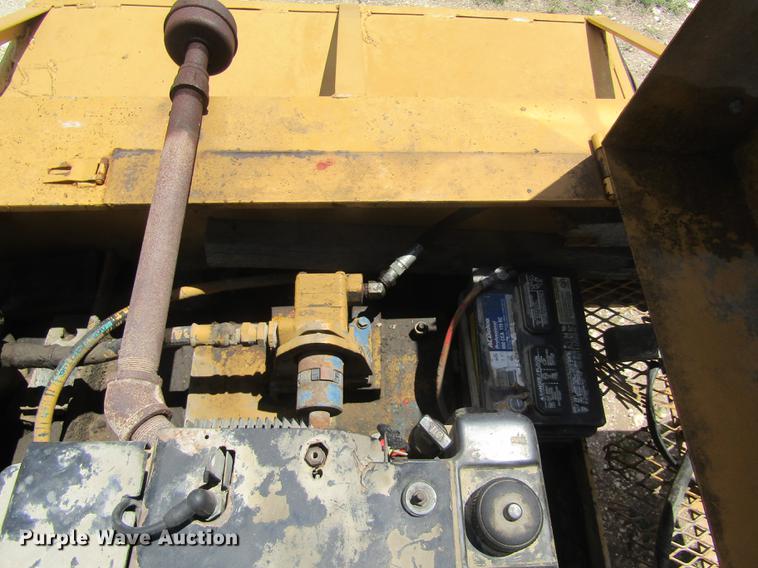 image for item DD8825 1984 Witco Challenger RG50 lowboy equipment trailer