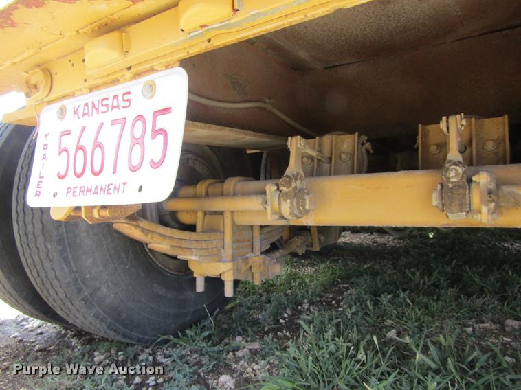 image for item DD8825 1984 Witco Challenger RG50 lowboy equipment trailer