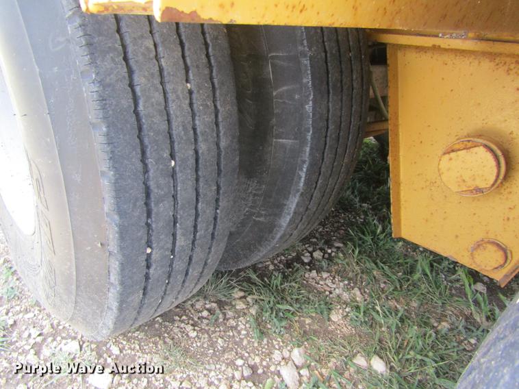 image for item DD8825 1984 Witco Challenger RG50 lowboy equipment trailer