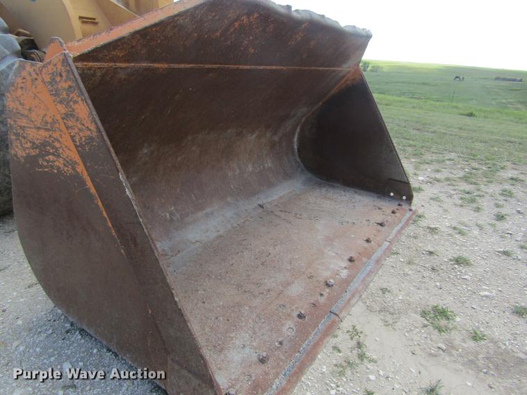 image for item DD8827 1998 Case 821B wheel loader