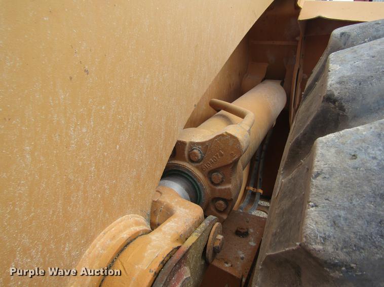image for item DD8827 1998 Case 821B wheel loader