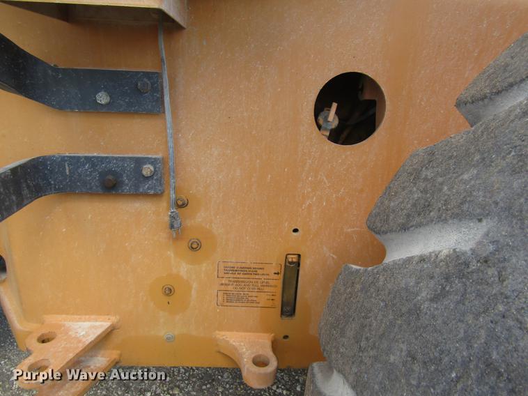 image for item DD8827 1998 Case 821B wheel loader