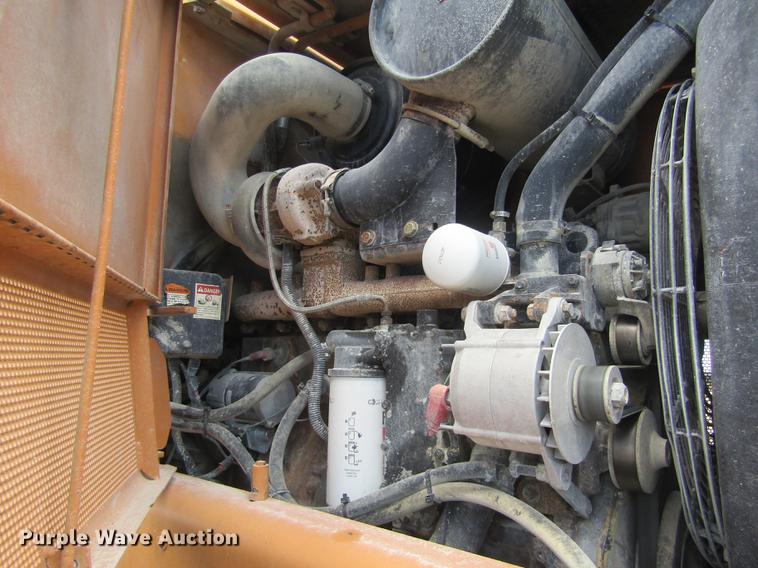 image for item DD8827 1998 Case 821B wheel loader