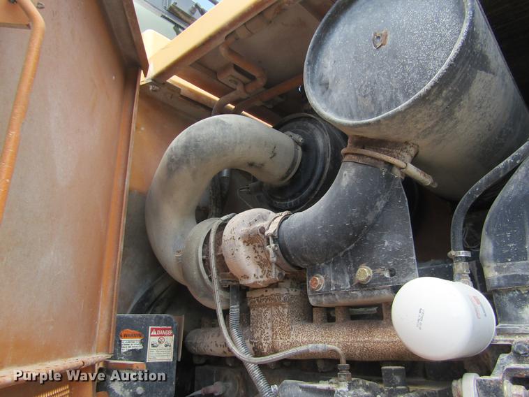 image for item DD8827 1998 Case 821B wheel loader