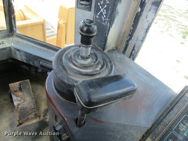 image for item DD8827 1998 Case 821B wheel loader