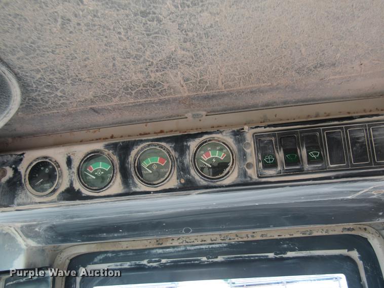 image for item DD8827 1998 Case 821B wheel loader