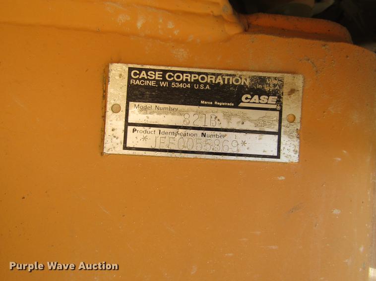 image for item DD8827 1998 Case 821B wheel loader