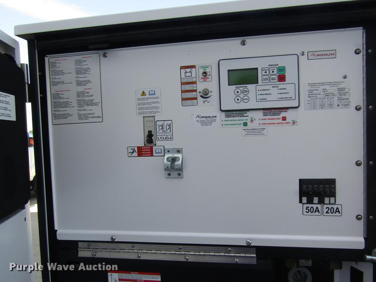 image for item DD8833 2014 Magnum MMG35 generator