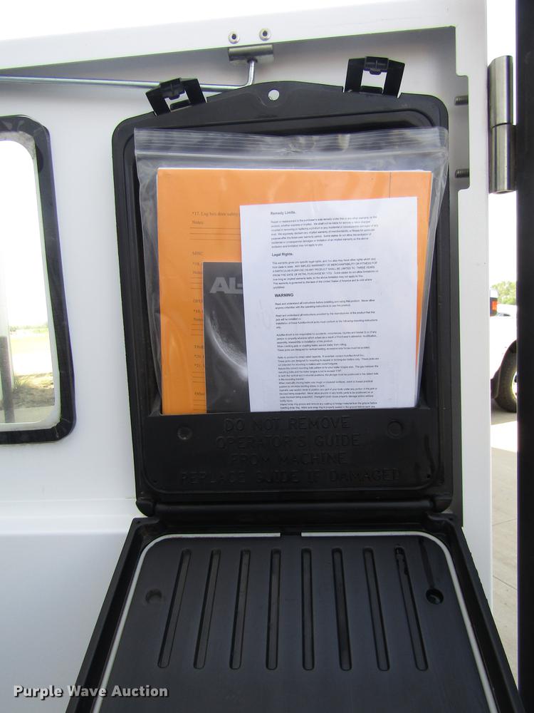 image for item DD8833 2014 Magnum MMG35 generator