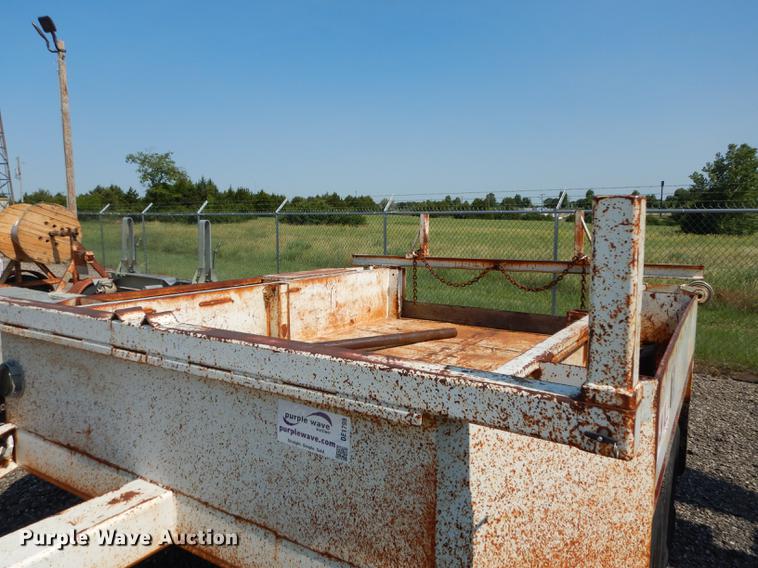 image for item DE1798 1991 C-14 pole trailer