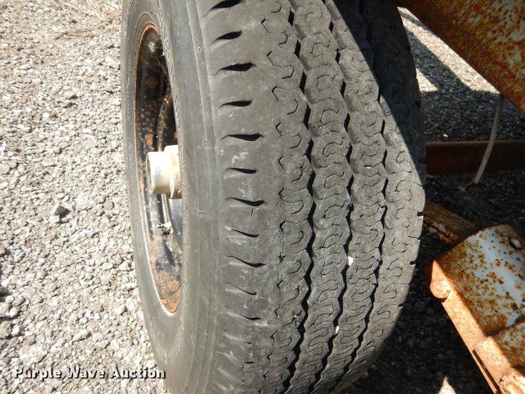 image for item DE1798 1991 C-14 pole trailer