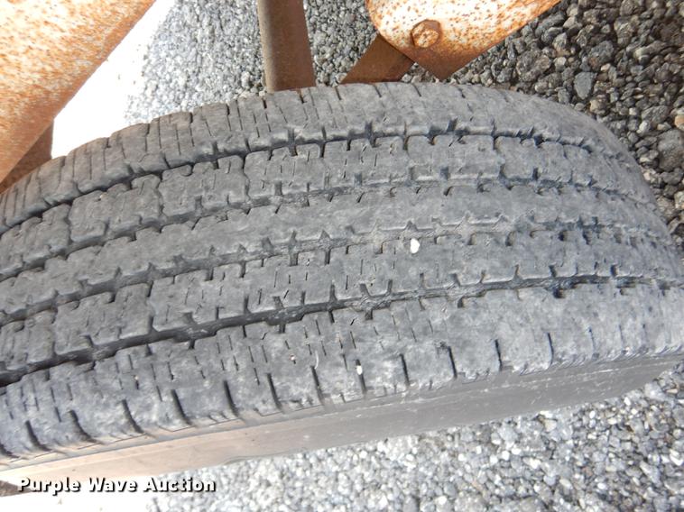 image for item DE1798 1991 C-14 pole trailer