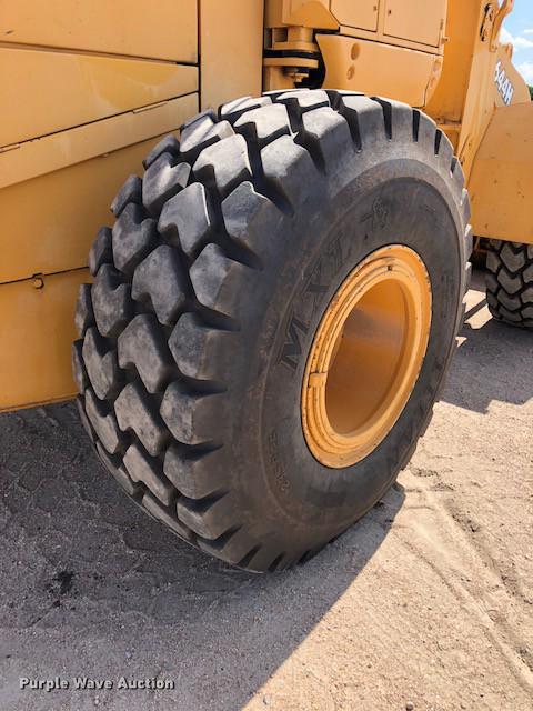 image for item DE2953 1999 John Deere 644H wheel loader