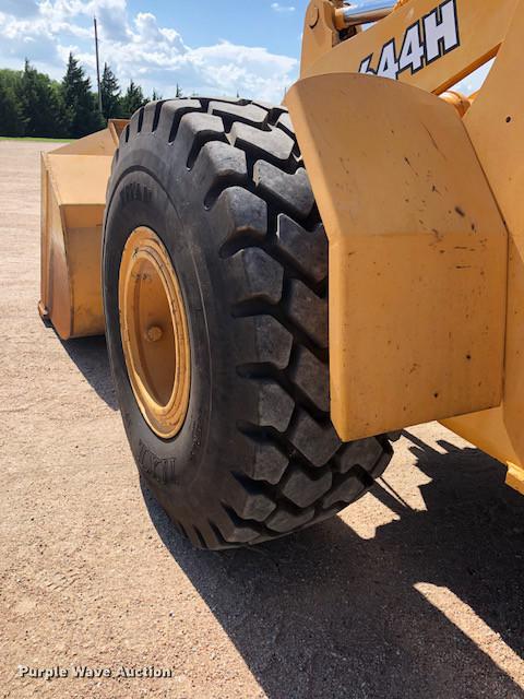image for item DE2953 1999 John Deere 644H wheel loader