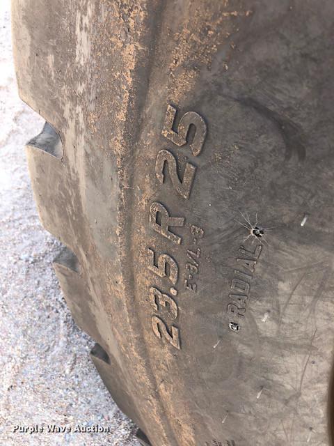 image for item DE2953 1999 John Deere 644H wheel loader