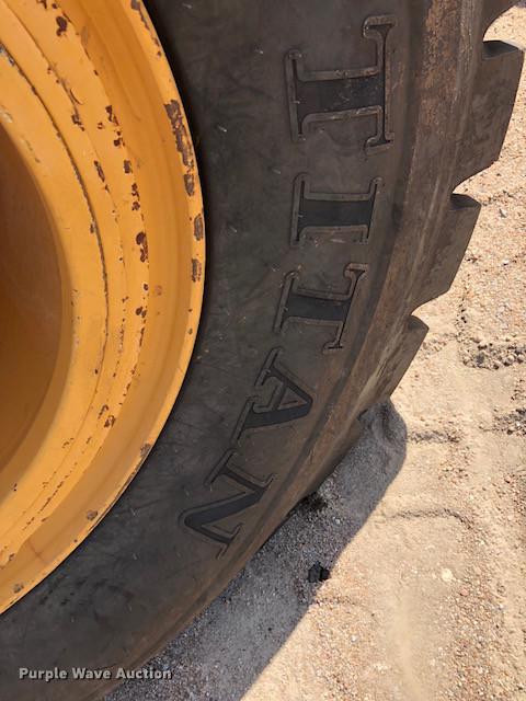 image for item DE2953 1999 John Deere 644H wheel loader