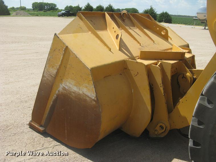 image for item DE2953 1999 John Deere 644H wheel loader