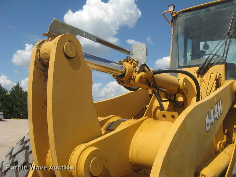 image for item DE2953 1999 John Deere 644H wheel loader