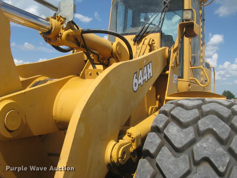 image for item DE2953 1999 John Deere 644H wheel loader