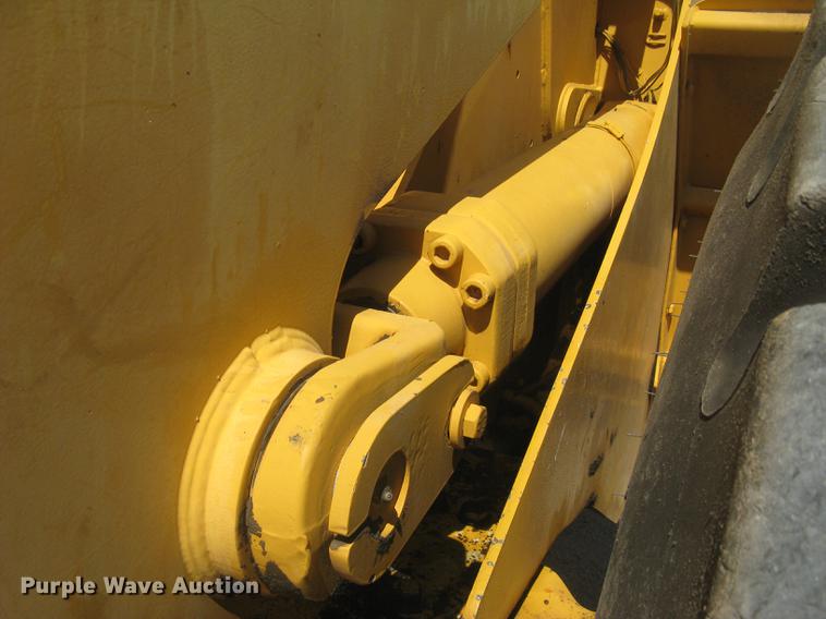image for item DE2953 1999 John Deere 644H wheel loader