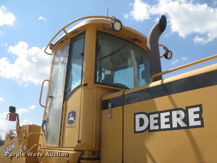 image for item DE2953 1999 John Deere 644H wheel loader