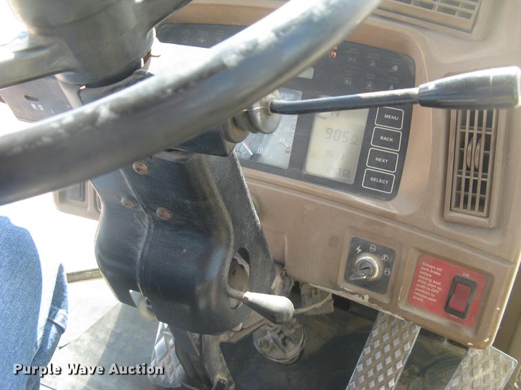 image for item DE2953 1999 John Deere 644H wheel loader