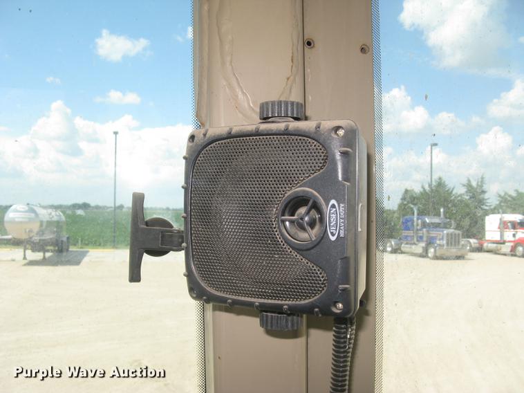 image for item DE2953 1999 John Deere 644H wheel loader