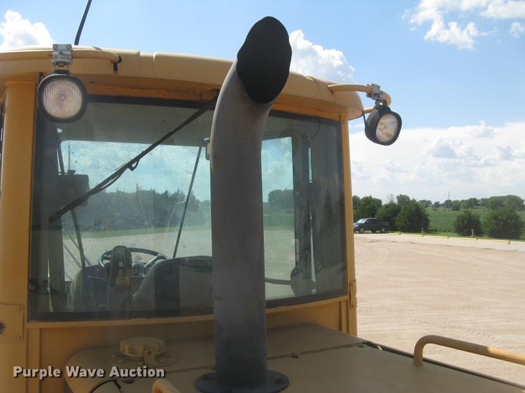 image for item DE2953 1999 John Deere 644H wheel loader