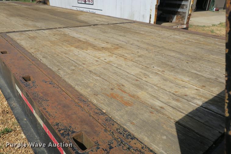image for item DE3756 1997 Trail King TK70HT-482 drop deck equipment trailer