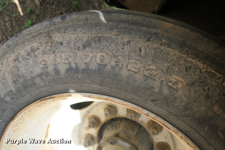 image for item DE3756 1997 Trail King TK70HT-482 drop deck equipment trailer