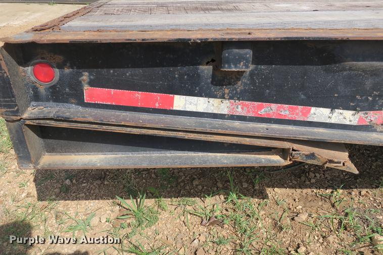 image for item DE3756 1997 Trail King TK70HT-482 drop deck equipment trailer