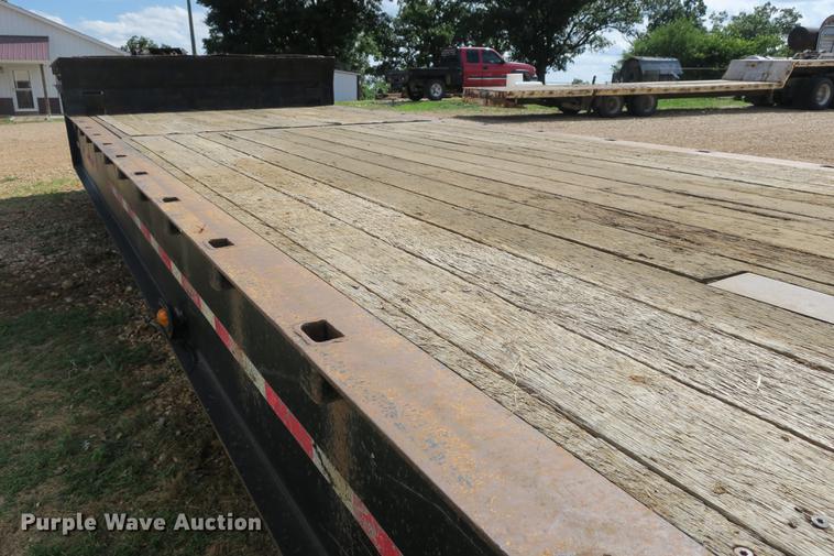 image for item DE3756 1997 Trail King TK70HT-482 drop deck equipment trailer