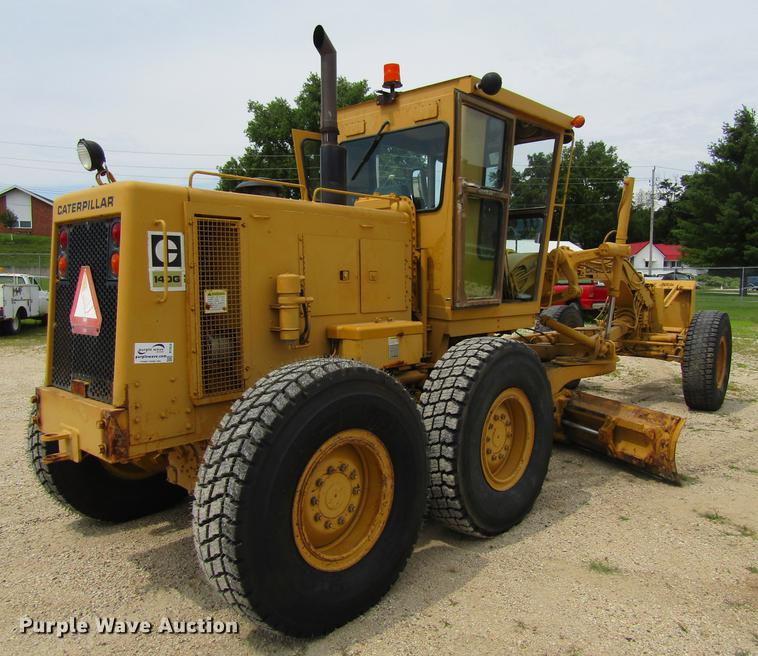 image for item DF3826 1983 Caterpillar 140G motor grader