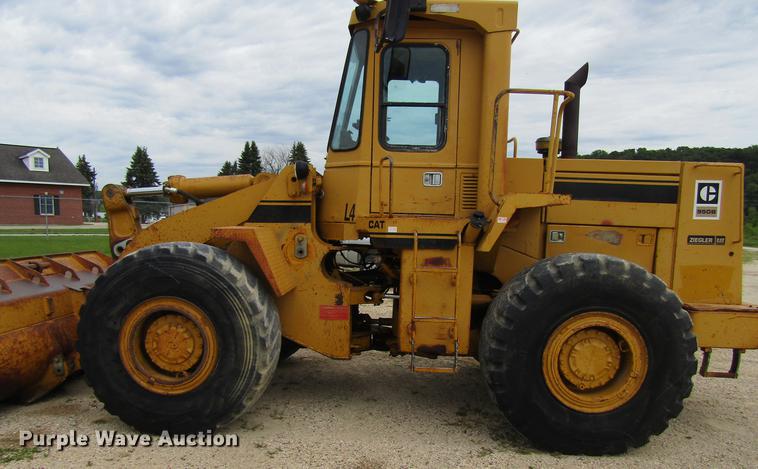 image for item DF3827 1983 Caterpillar 950B wheel loader
