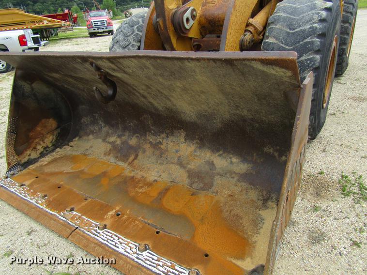 image for item DF3827 1983 Caterpillar 950B wheel loader