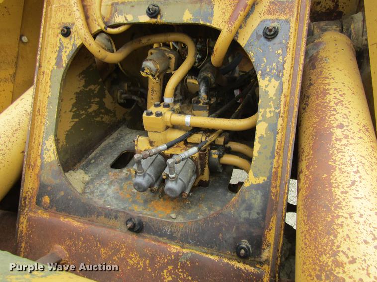 image for item DF3827 1983 Caterpillar 950B wheel loader
