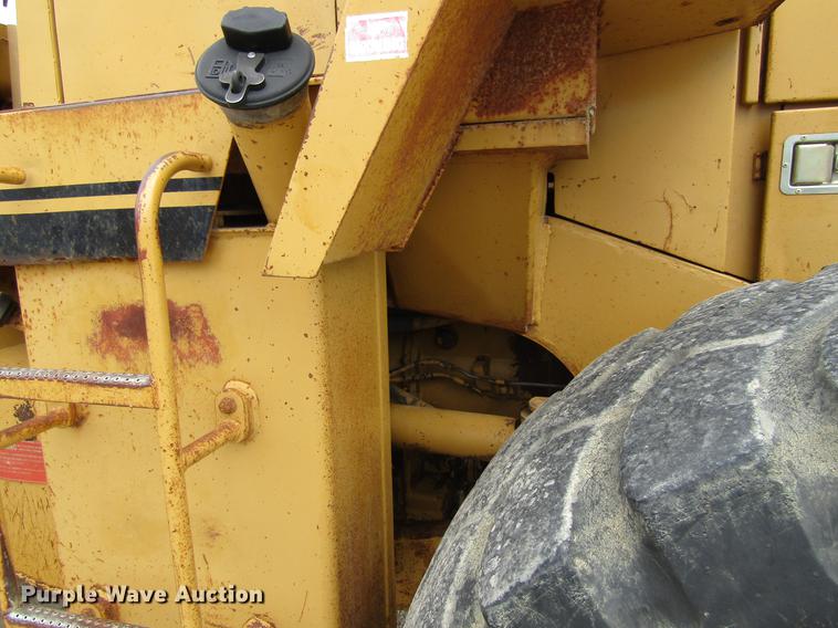 image for item DF3827 1983 Caterpillar 950B wheel loader