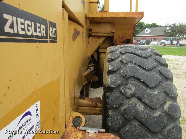 image for item DF3827 1983 Caterpillar 950B wheel loader
