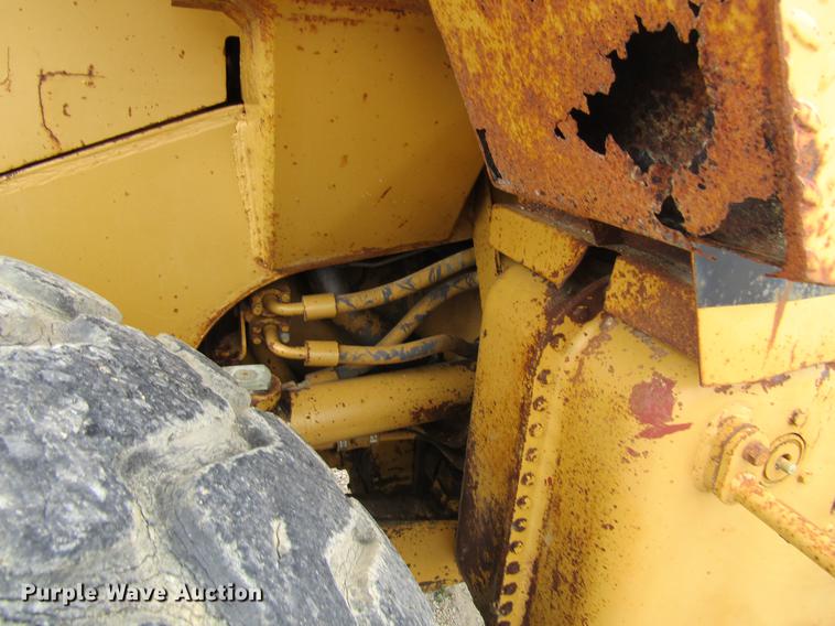 image for item DF3827 1983 Caterpillar 950B wheel loader