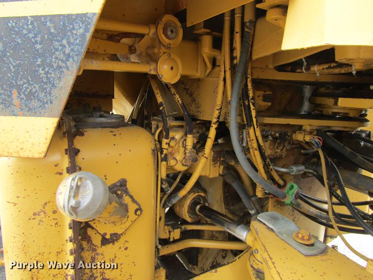 image for item DF3827 1983 Caterpillar 950B wheel loader