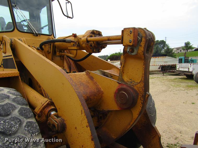 image for item DF3827 1983 Caterpillar 950B wheel loader