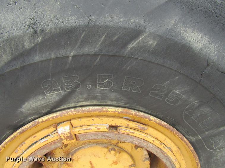 image for item DF3827 1983 Caterpillar 950B wheel loader