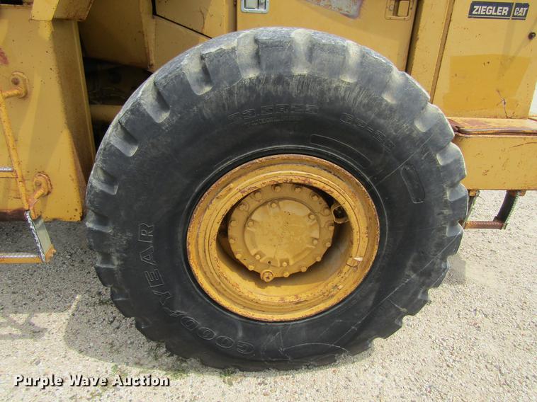 image for item DF3827 1983 Caterpillar 950B wheel loader