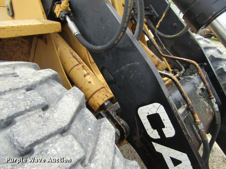 image for item DF3828 1989 Caterpillar IT28B wheel loader