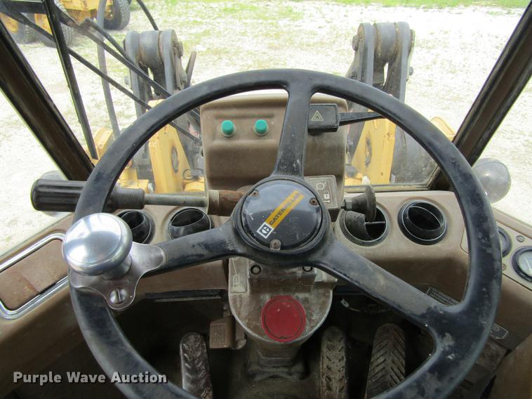image for item DF3828 1989 Caterpillar IT28B wheel loader